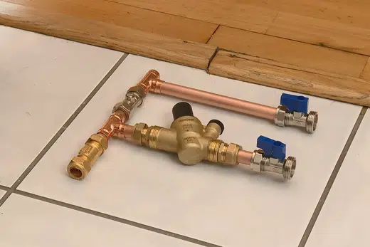 Whole-house water softener with control valve and resin tank related to Altadena CA neighborhood